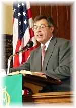 Bruce Becker, Pastor